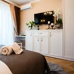 Krakowska 4*