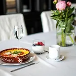 Krakowska 4*