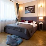 Krakowska 4*