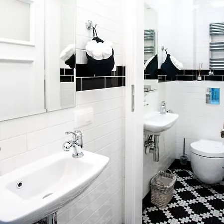 公寓式酒店 Krakowska 4*