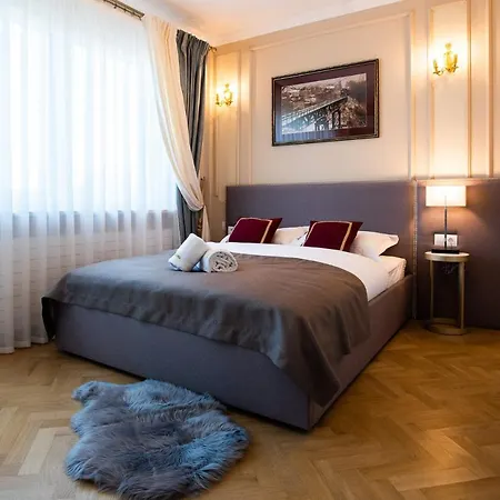 Krakowska 4*