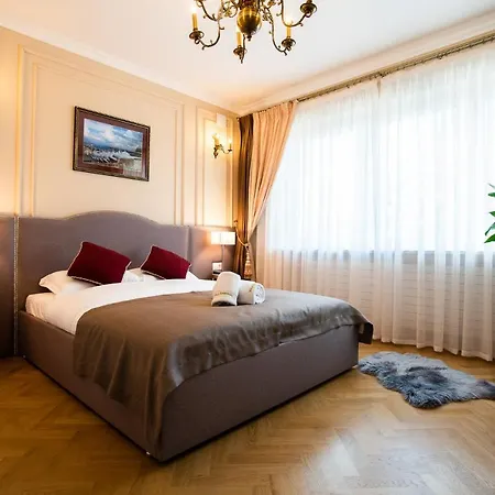 Krakowska 4*